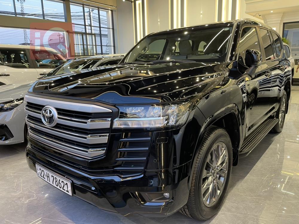 تۆیۆتا لاند کروزەر